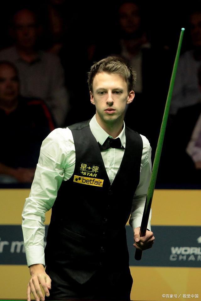 他们承担重 他们承担重