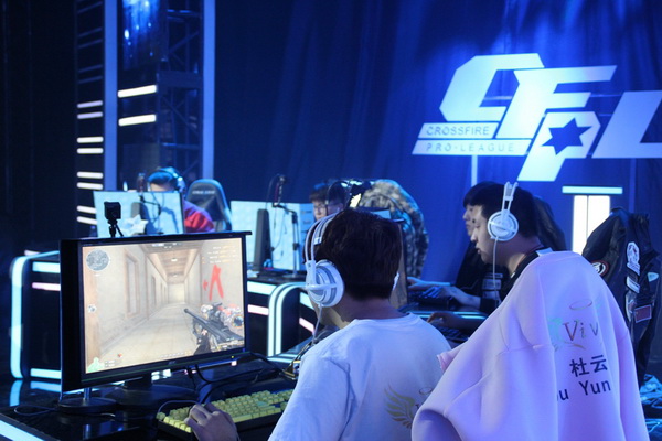 中的首场比 中的首场比