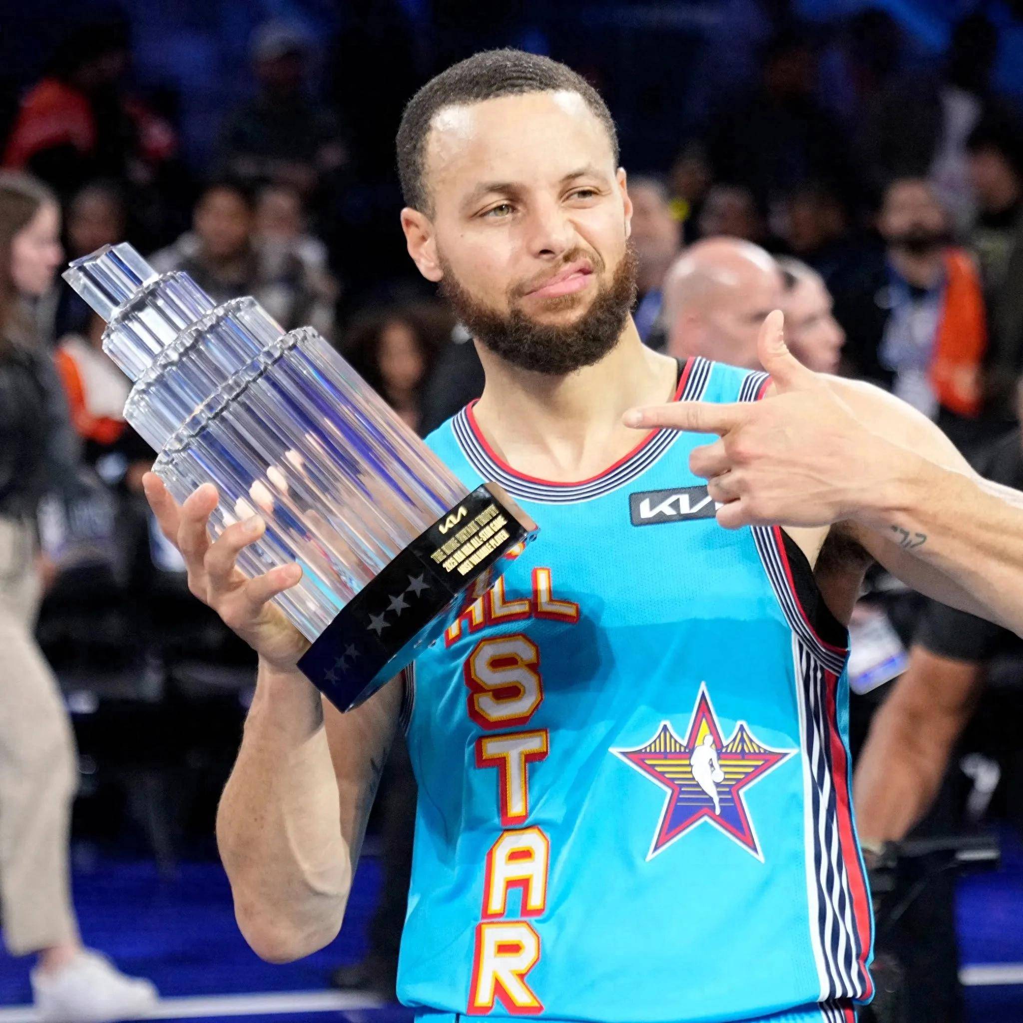 部分球迷在 部分球迷在